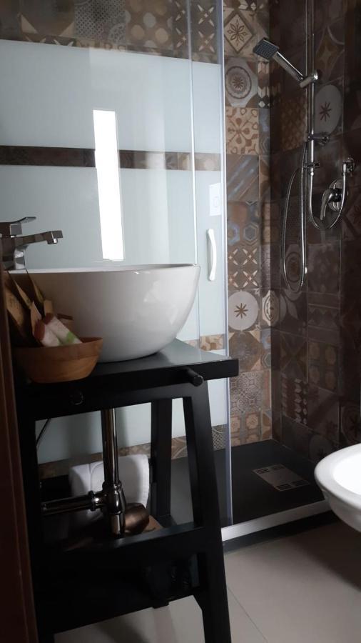 Отель Relais Frasimon Antico Casale Сан-Вито-Кьетино Экстерьер фото