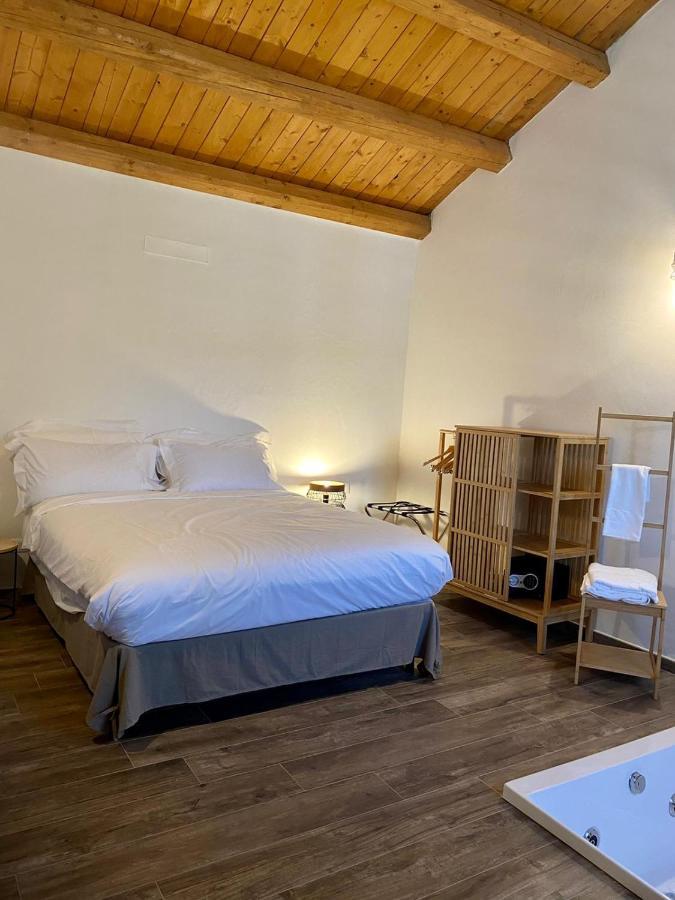 Отель Relais Frasimon Antico Casale Сан-Вито-Кьетино Экстерьер фото