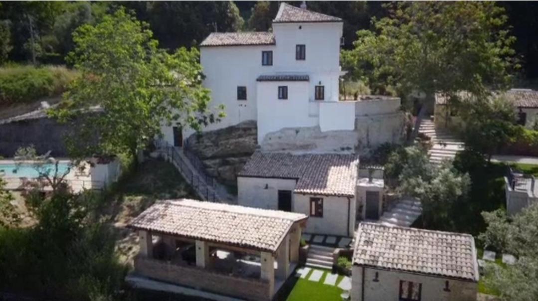 Отель Relais Frasimon Antico Casale Сан-Вито-Кьетино Экстерьер фото