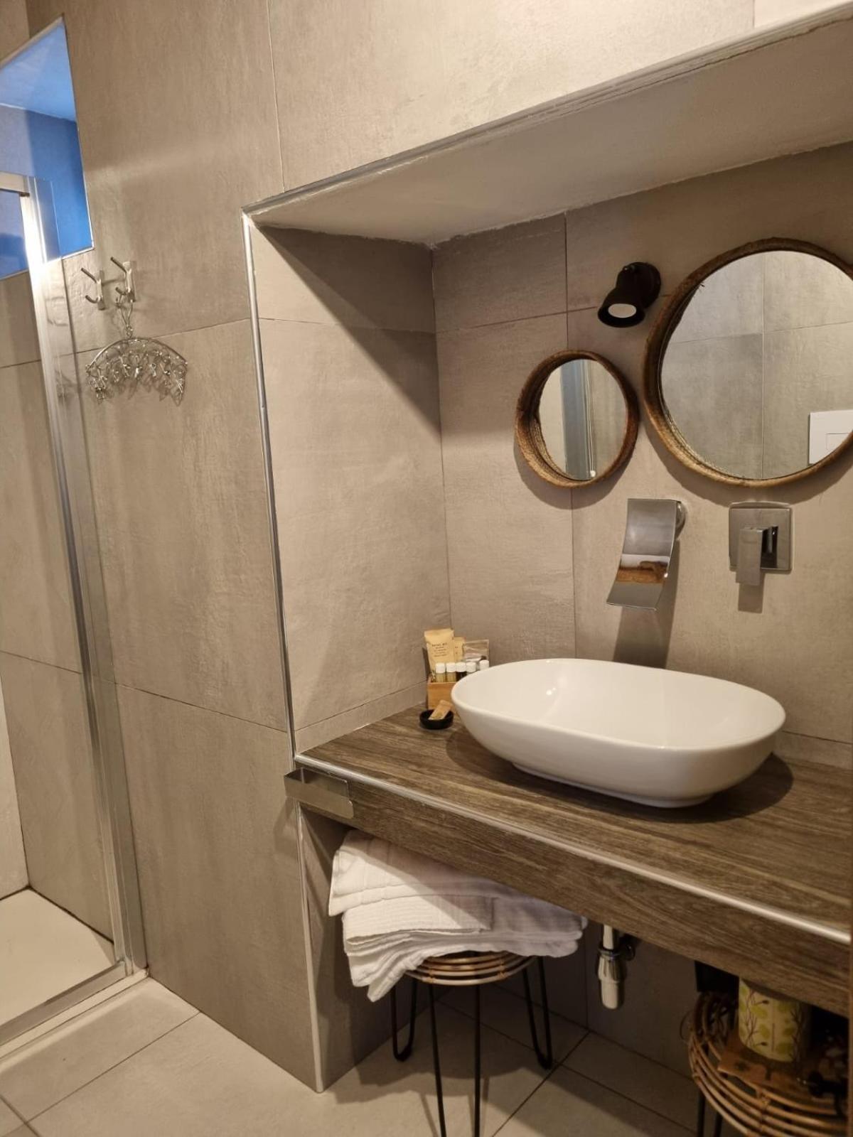 Отель Relais Frasimon Antico Casale Сан-Вито-Кьетино Экстерьер фото